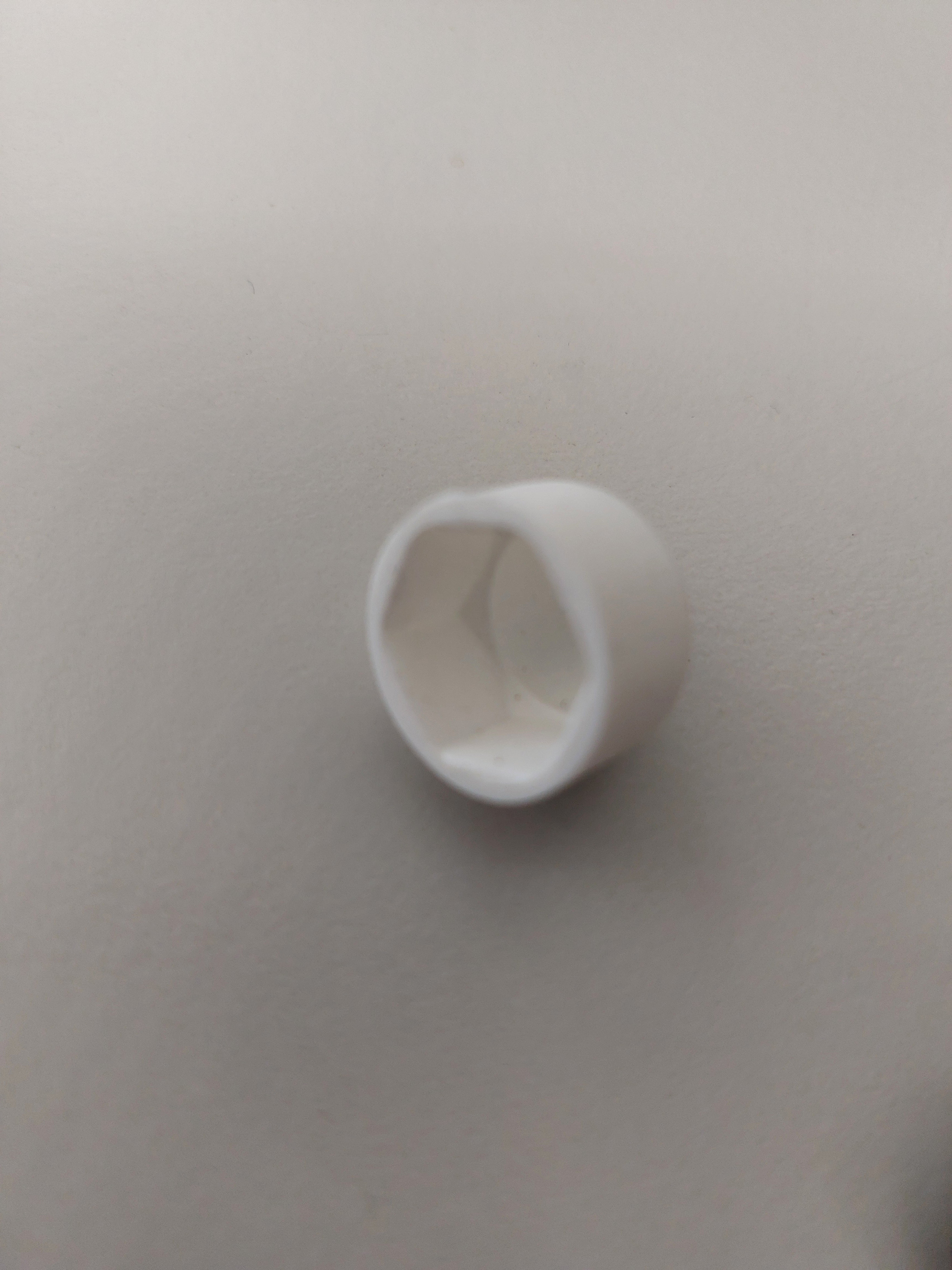 Cover cap for M8 hex nut, for model 4x5m, for frame in RAL 9010, plastic white, outer ø 16 mm, length 15 mm, for SCHATTELLO.