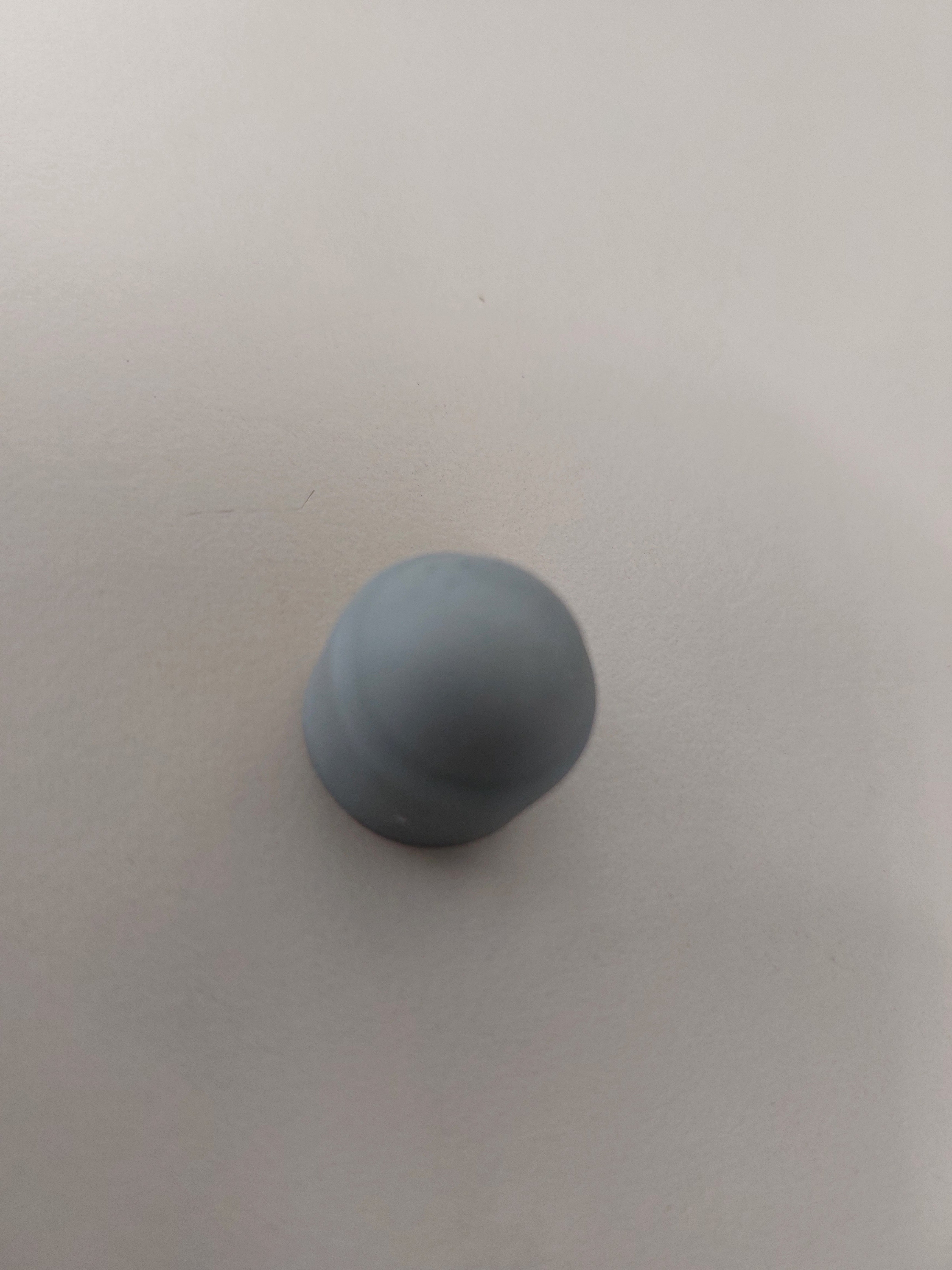 Cover cap for M10 hex nut, thick-walled version, for frame in RAL 9006, (since approx. 2013), plastic grey, outer ø 23 mm, length 18 mm.
