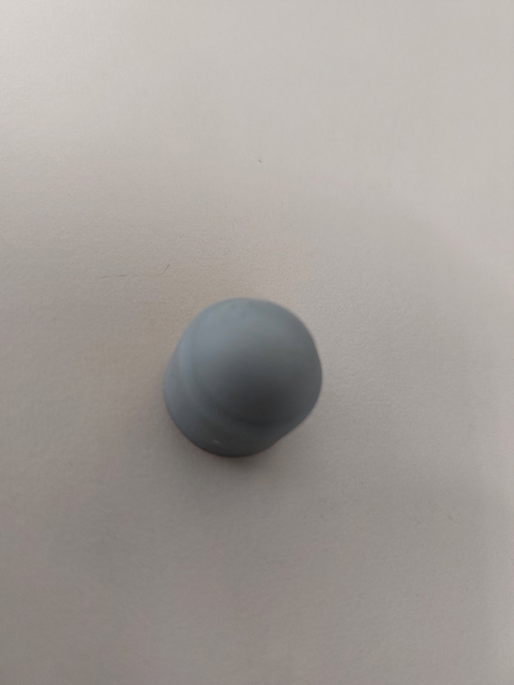 Cover cap for M8 hex nut, for model 4x5m, fits for frame in RAL 9010, plastic grey, outer ø 16 mm, length 15 mm, fits for SCHATTELLO.