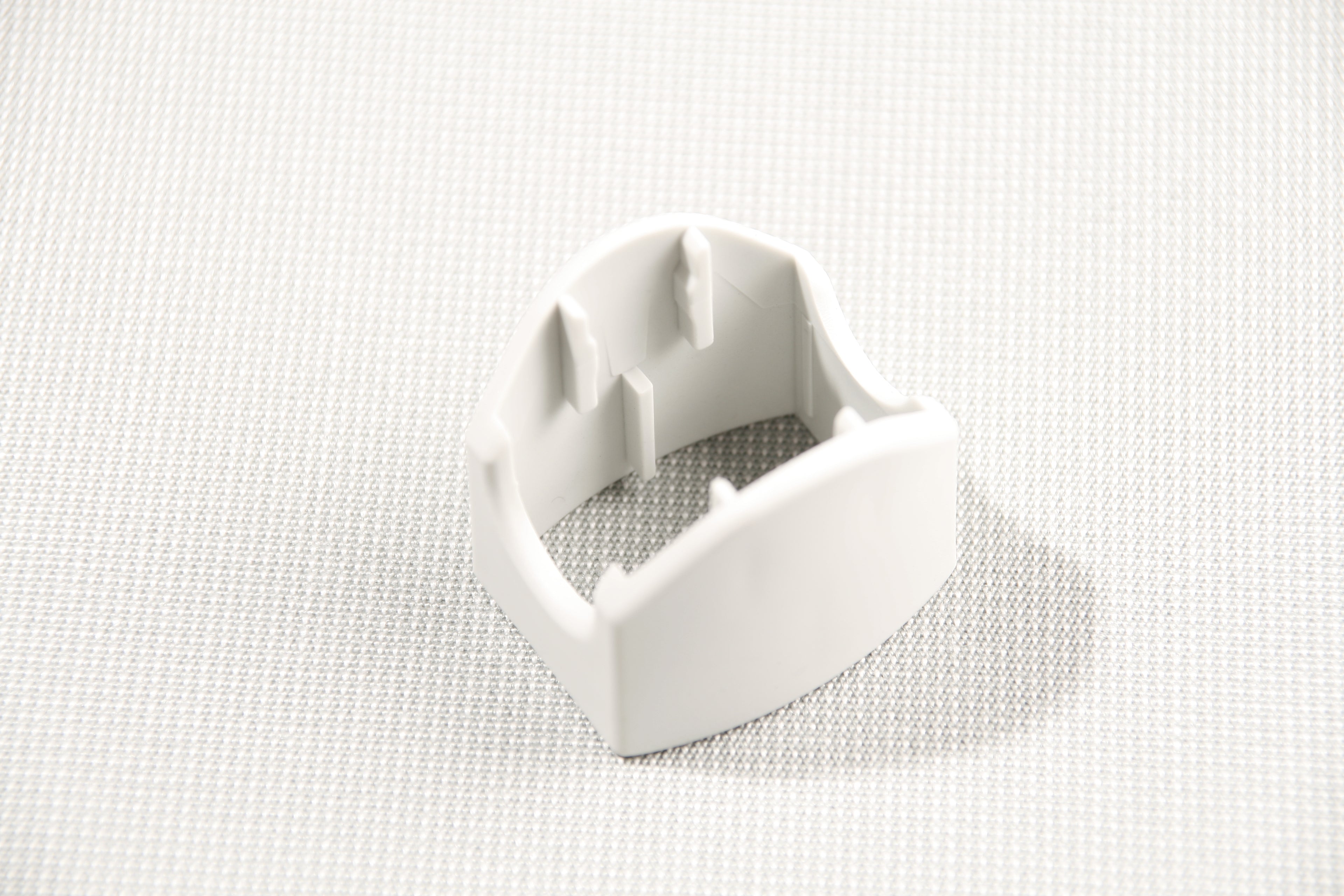 Protective cap, for bolt with head on support strut, fits for frame in RAL 9006, plastic, colour grey, (since approx. 2010), 36 x 47 mm, length 48 mm, fits for ALBATROS.